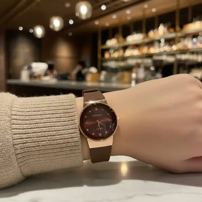 Ladies Watch with Rubber Strap - Image 4