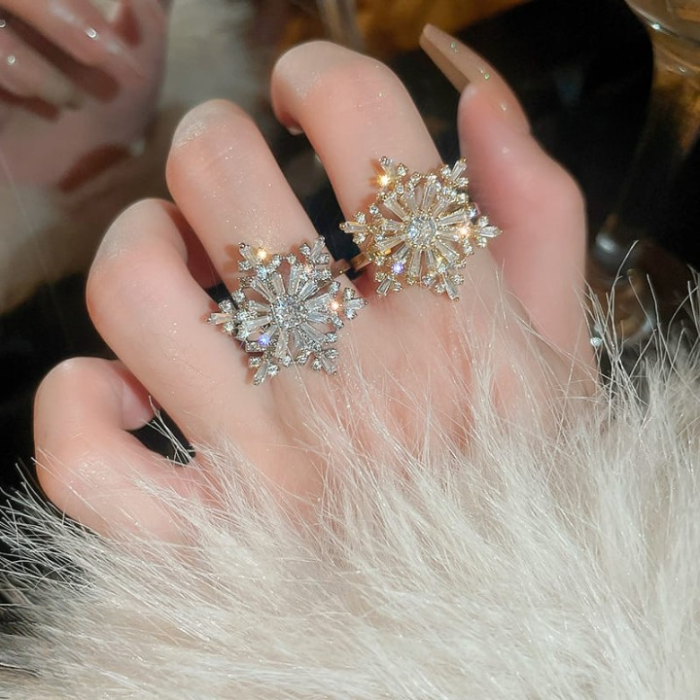 Sparkling Flower Rotating Ring - Image 2