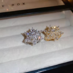 Sparkling Flower Rotating Ring - Image 4