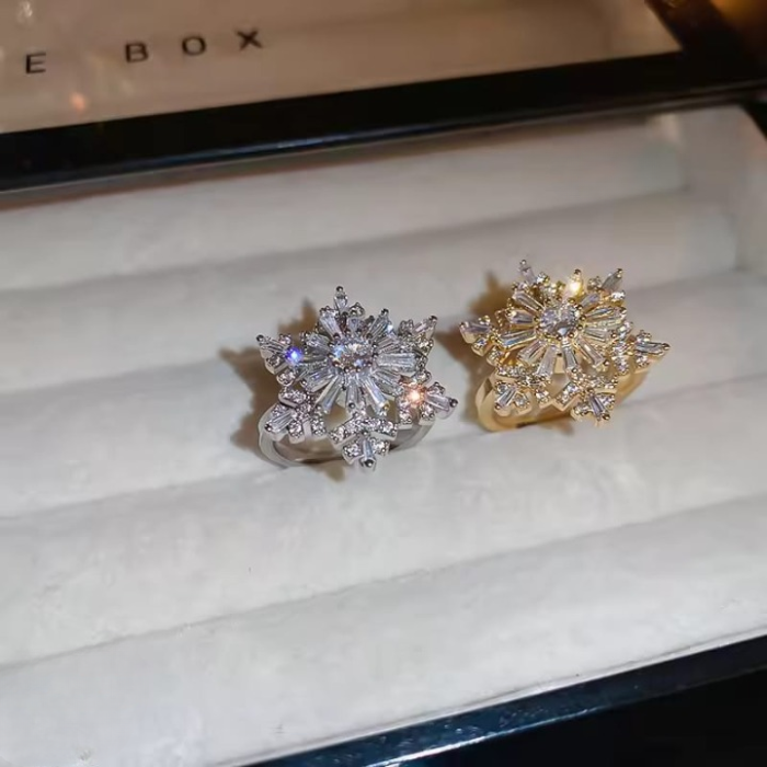 Sparkling Flower Rotating Ring - Image 4