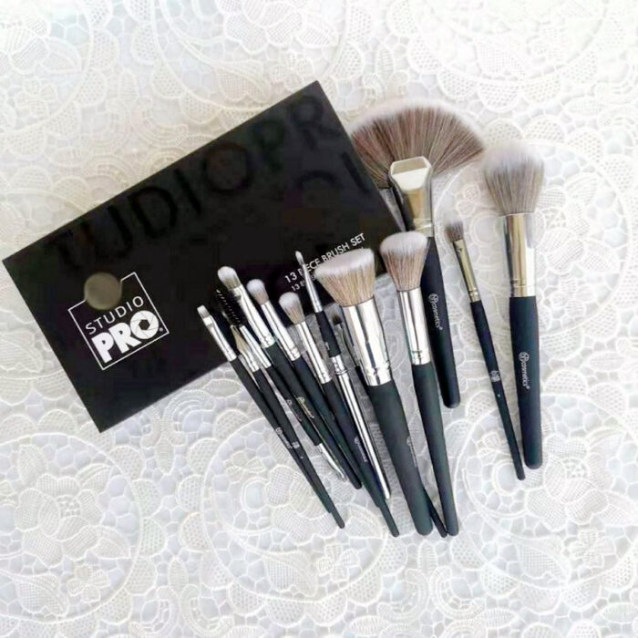 Studio Pro makeup Brush Set - Image 6